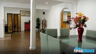 FamilyStrokes 25 08 08 London River And Sophia Sterling