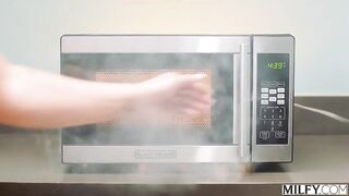 Busty brunette pleases a crowd of workers during a break ????