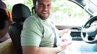 A Public Vibing in HD - Advoree