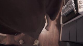 A lonely girl receives help from a stranger at the laundromat…