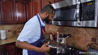 Butt Stuff Is Cool in 4K - Isis Love