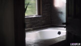 Ultimacy Episode 3. The Workout : Eliza Ibarra