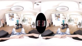 Cosplay All The Way. Sis Gets A Creampie in 4K - Eva Elfie