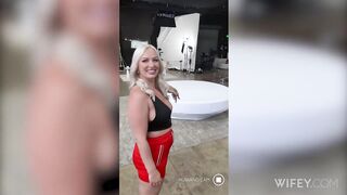 Gorgeous Hotwife Takes A Thick BBC - Elana Bunnz