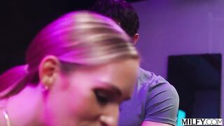 Married MILF Gets Her Pussy Worked Out