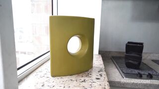 Patty Raven punishes her lesbian lovern Vitoria Lima for cheating