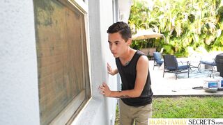 Big tit Sex Goddess MILF Elana Bunnz Offers Private Show for Stepson