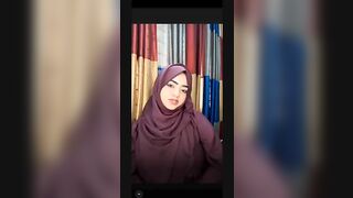 TikToker Anisha Momo Viral Vedios