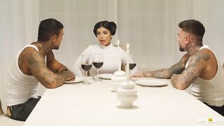 Sara Retali - Princess Leia Seduces Two Rebels