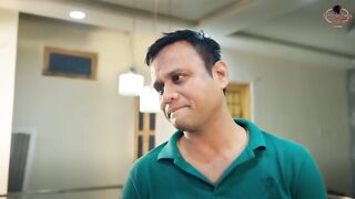 Horny Indian Guest Seduce to Hotel Staff for Hardcore Fucking 4K Videos