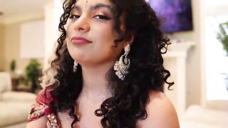 Desi Babe In Traditionals Dress