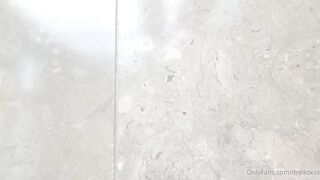 Lucy Lotus, River Lynn