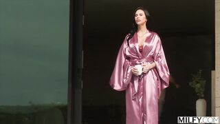 MILFY Horny Trophy Wife Piper Press Kicks Out Hubby For Pool Boy's Huge Cock