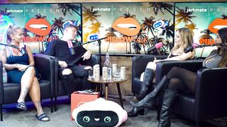 ANNA CLAIRE CLOUDS & HAYLEY DAVIES SHOW LIL DED JANET HOW TO EAT PUSSY